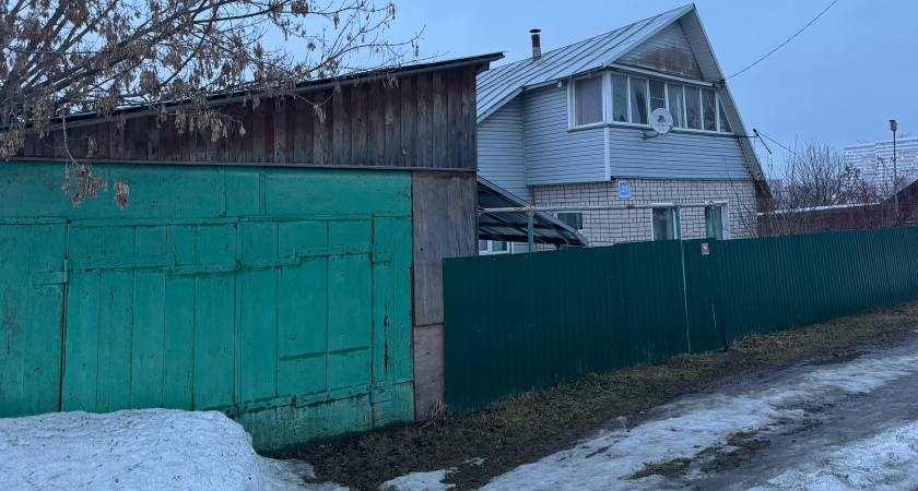 Почему в США практически ни у кого нет заборов, а в домах ставят входные стеклянные двери. У нас же строят крепости