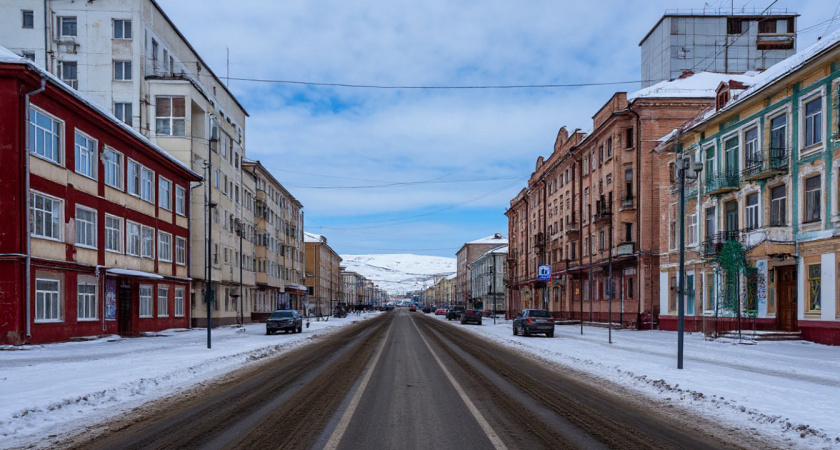 Яйца за 670 рублей и полное отсутствие дорог: как живут люди в самом северном городе России