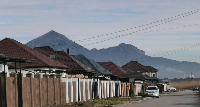 Переехали из Чувашии в Крым, через два года сбежали обратно: хорошо, что квартиру на материке продать не успели