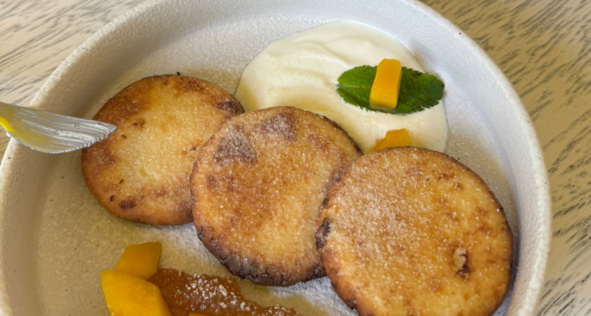 Как правильно приготовить замороженные сырники: размораживать их или нет? Шеф-повар поставил точку