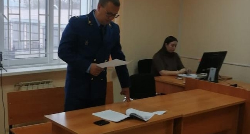 В Кирово-Чепецке прокуратура наказала работодателя за семь "серых" сотрудников