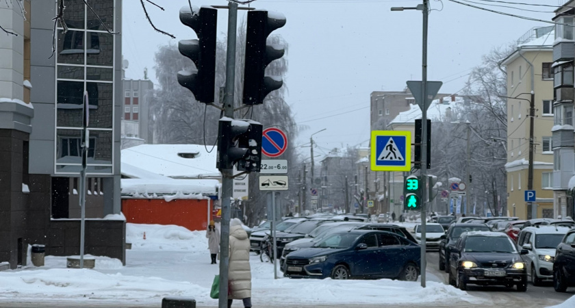 В ГАИ пояснили, что делать, если вы уже пересекли стоп-линию и загорелся красный сигнал светофора