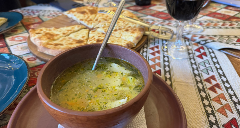 Ученые назвали самый вредный суп: печально, ведь его готовят почти в каждой семье