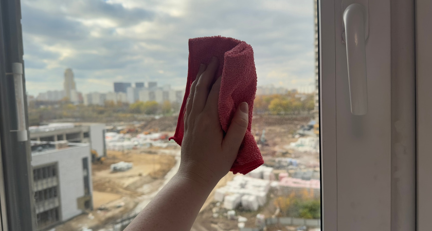 1 таблетка из аптечки на ведро - и стекла сияют даже после дождя: ни разводов, ни жирной пленки до осени