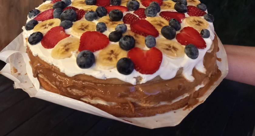 Сколько стоит испечь торт дома: подсчитала стоимость медовика, наполеона и сметанника
