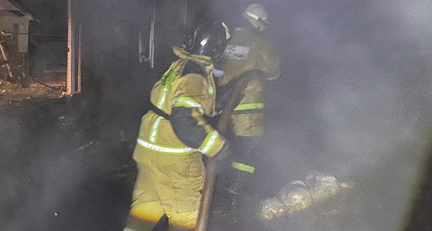 В Нолинском районе загорелась баня