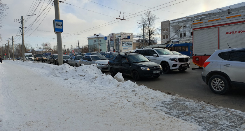 Только эта скорость обеспечит минимальный расход; превышение ее обернется быстрым опустошением бака