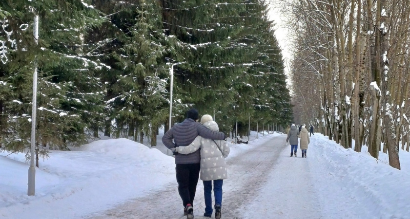 Гололед на дорогах и снегопад: стало известно, какая погода ждет чепчан 16 февраля
