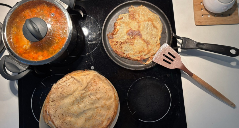 Никогда не ешьте блины в одиночестве: что еще нельзя делать на Масленицу, чтобы не спугнуть благополучие и достаток?