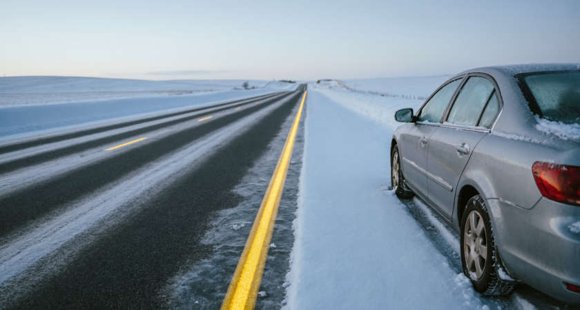 Можно ли пересекать желтую разметку на обочине справа: изучил вопрос - делюсь информацией