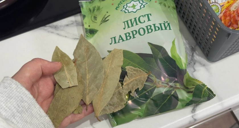 Посев рассады всегда начинаю с лаврового листа: отличный стимулятор и защитник от болезней