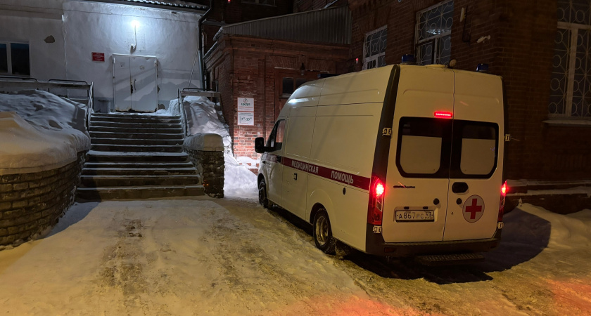 Под соседней для кировчан Пермью школьник бросился с ножом на одноклассника