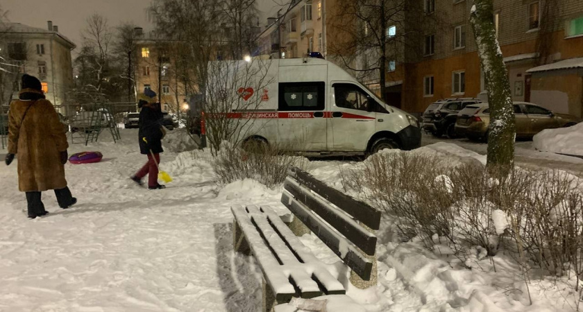 В Кировской области водителю раздавило голову погрузчиком