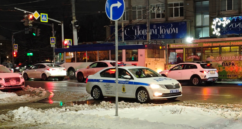 На дорогах Кировской области пройдут трехдневные сплошные проверки