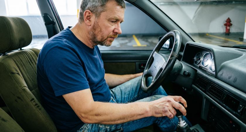 Тихий убийца механической коробки: пять привычек, которые губят вашу МКПП