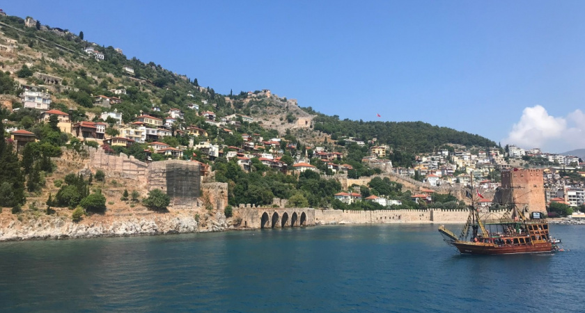 Куда поехать отдыхать на море летом? 7 бюджетных вариантов - подойдут и для семей с детьми