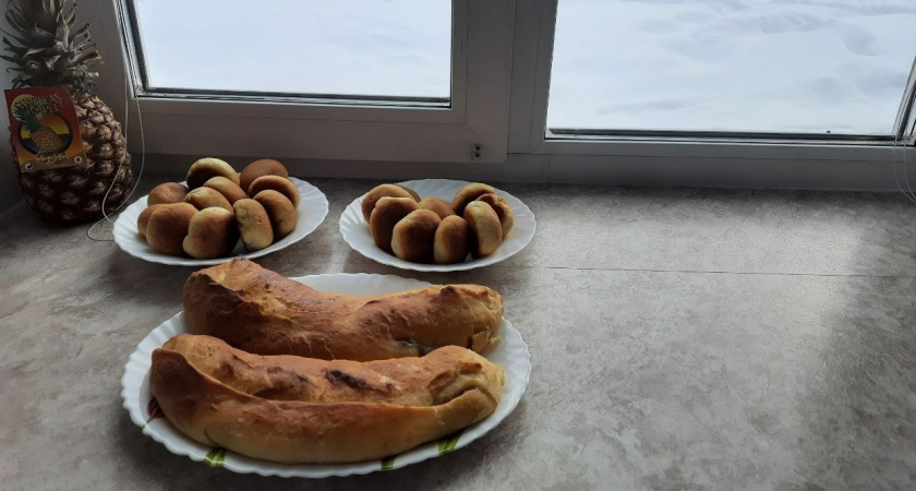 Быстрый, сытный и без грамма муки: рецепт пирожочков, которые спасут любое утро