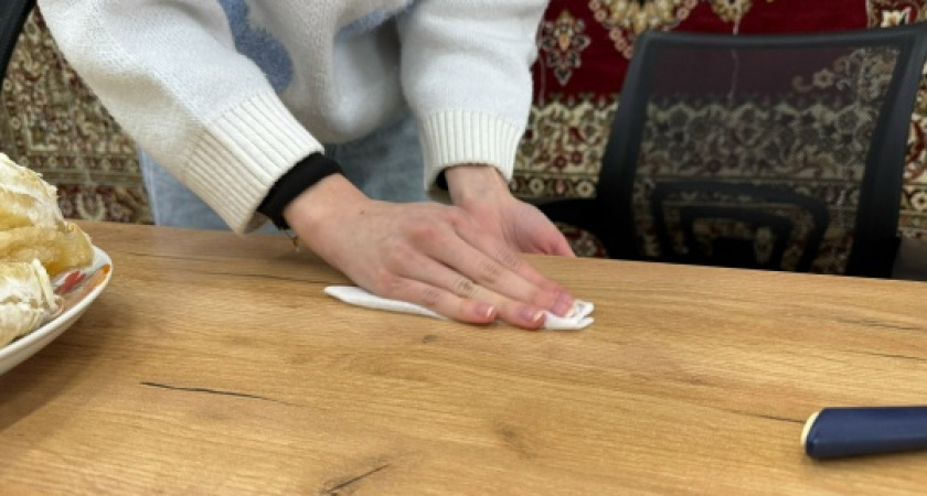 Увидела, как кореянка легко убирает пыль, и повторила — теперь уборка занимает 10 минут