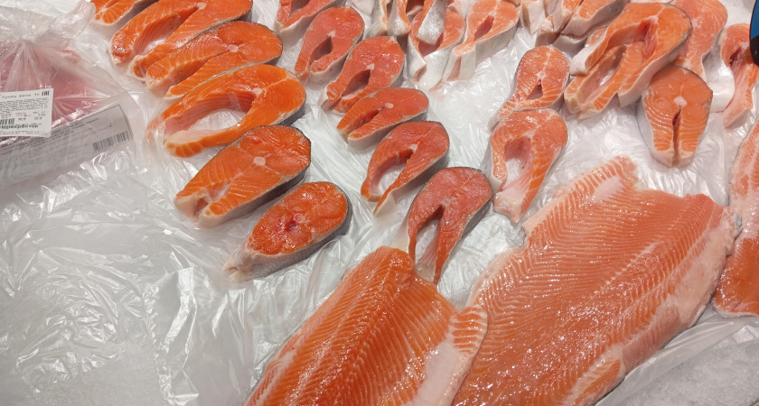 Химик производства показал, как он убирает из магазинной рыбы и мяса химию: тоже так делаю дома