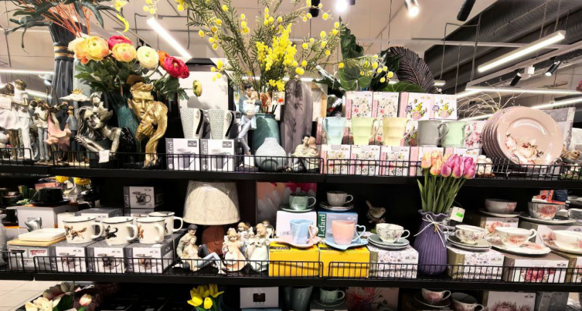 Если ищете красивый подарок — загляните сюда: неожиданные находки в «Большом Глобусе» с фото и ценами