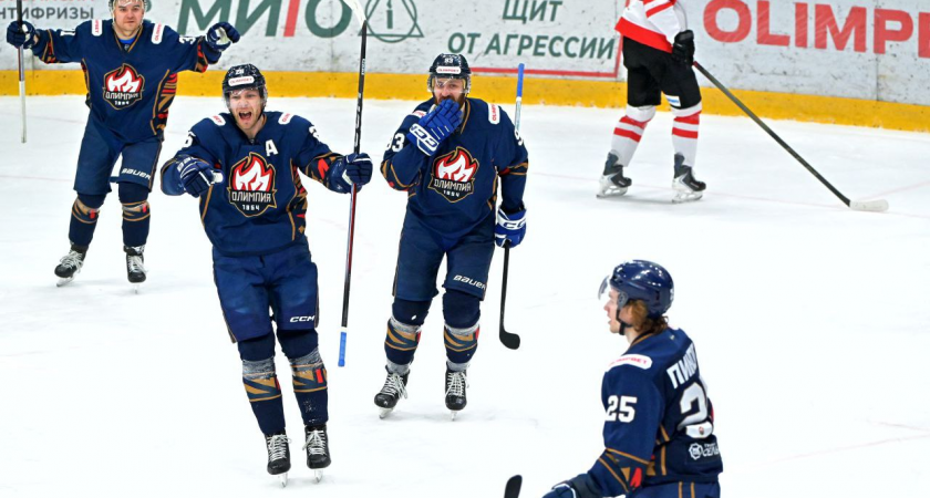 Чепецкая "Олимпия" в упорной борьбе обыграла команду из топ-16