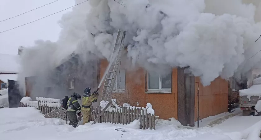 В Омутнинском районе пожар уничтожил жилой дом
