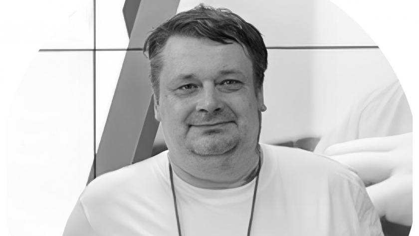 Кировчане простились с педагогом и руководителем радиоклуба Андреем Козловских