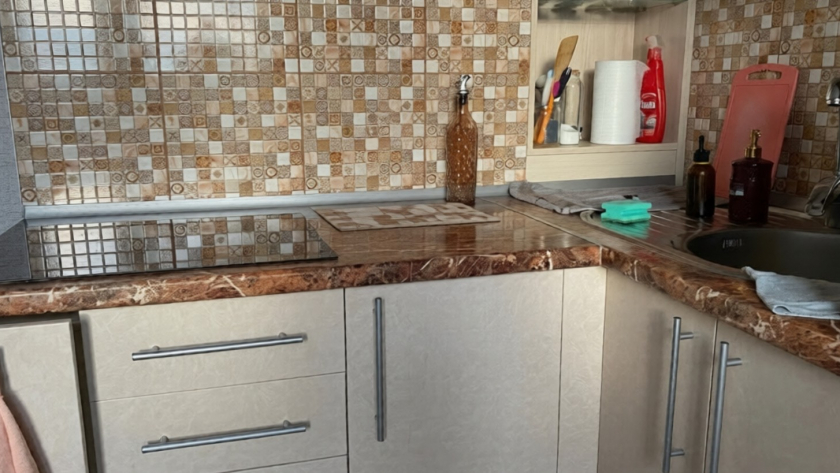 Покупать новый гарнитур на кухню больше не модно: ушлые хозяева нашли классную альтернативу - дешевле и удобнее