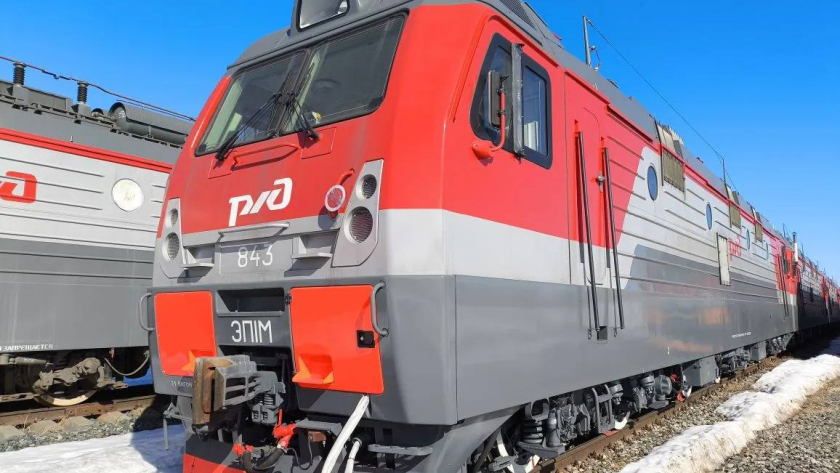 Четыре новых локомотива будут возить жителей Кировской области