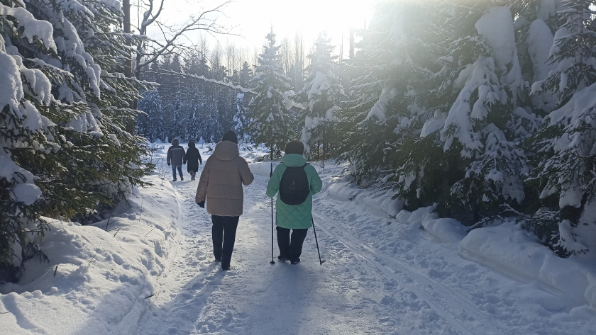 Почему я перестала отвечать «нормально» на вопрос «Как дела»: 5 бабушкиных фраз, которые изменили мою жизнь за месяц