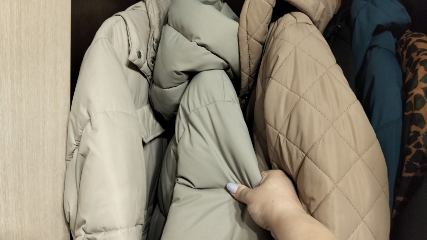 Как постирать куртку в машинке и не испортить ее: полезная инструкция и советы, которые спасут вашу любимую вещь 