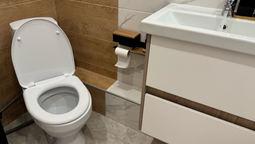 Увидел, как немцы скрывают трубы в санузлах - красиво, практично и доступ есть всегда