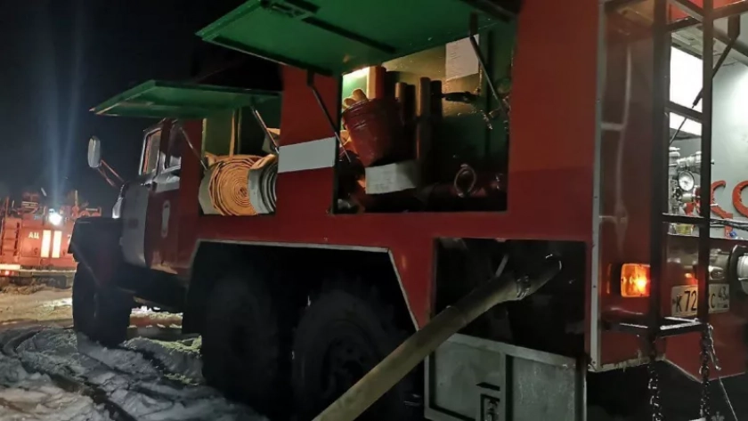 Пожарные потушили огонь в частном гараже в Кировской области