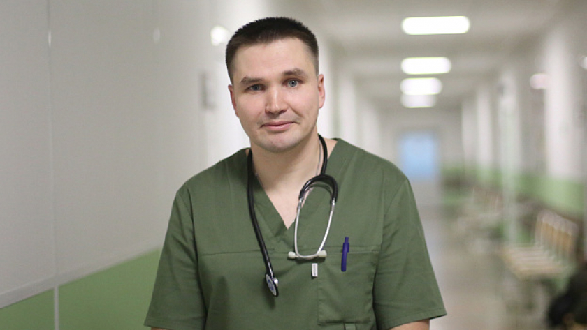 Главного невролога Кировской области отметили медалью Луки Крымского