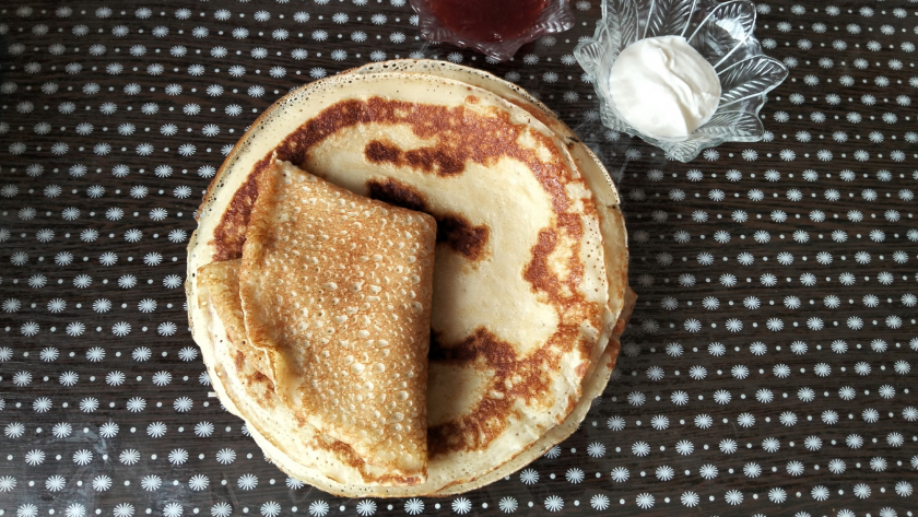 Просто кидаю в кипящее молоко: вкуснее блинов я еще не ела