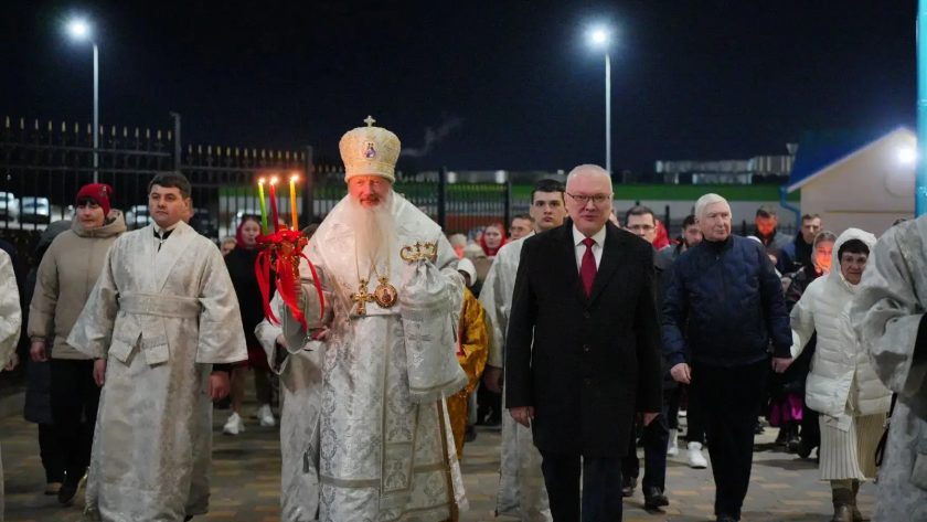 "Символ победы жизни над смертью": Александр Соколов поздравил православных кировчан с Пасхой