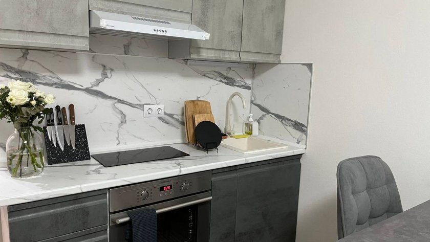 Светлая квартира: мечта или головная боль? Разбираем плюсы и минусы для тех, кто выбирает белый