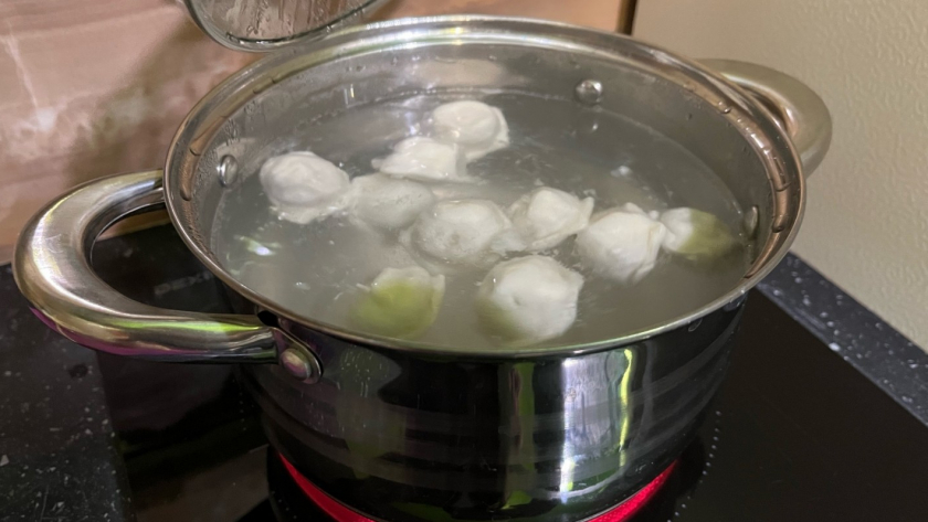 Почему нельзя кидать пельмени в кипяток - запомните раз и навсегда