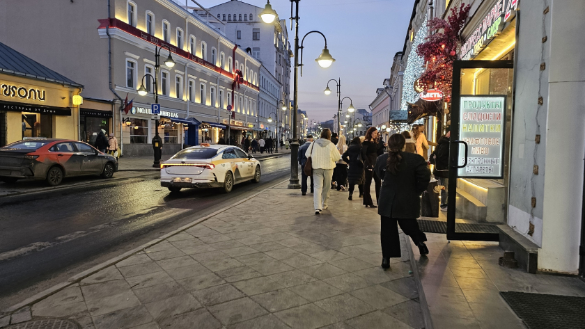 Вы всегда ходите быстро? Психологи объяснили, что это значит о вашем характере и уровне стресса