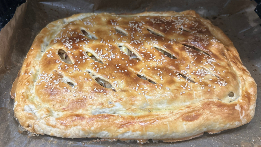 Хватит мучиться с тестом: ложка этого продукта — и блины тают во рту, а пироги не черствеют 3 дня