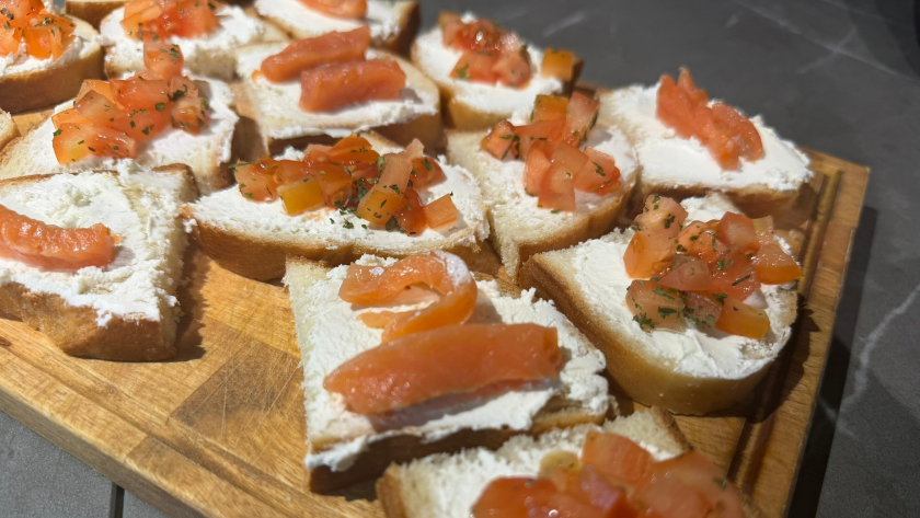 Замораживаю кефир и получаю идеальный творожный сыр: простой рецепт без нагревания - нежнее магазинного и в 3 раза дешевле