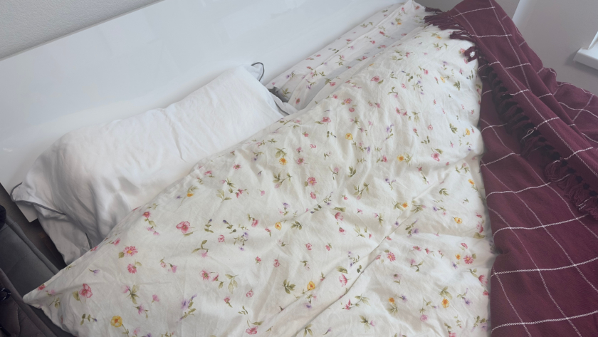 Как выбрать постельное бельё без вреда для кожи: натуральные ткани, безопасные красители и правильный уход