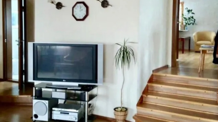 В Кирово-Чепецке продают просторный дом с камином и баней за 8 миллионов рублей