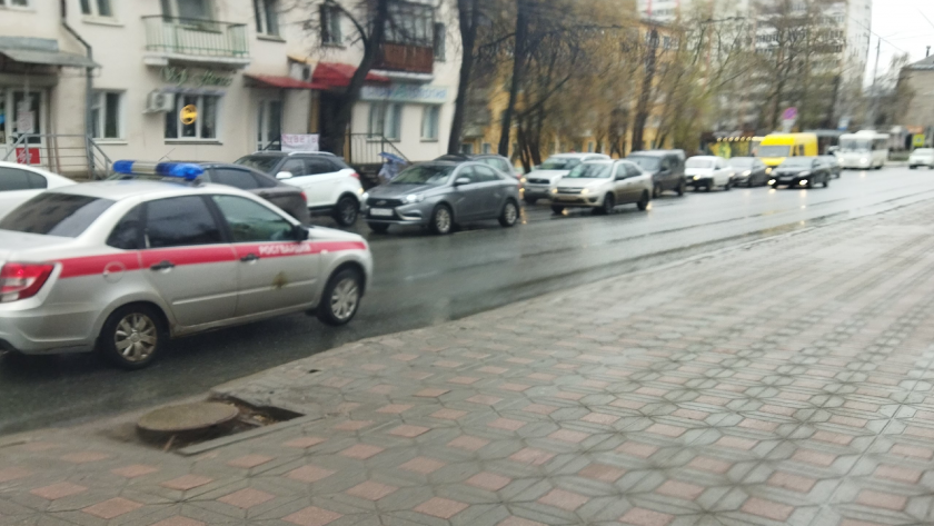 "Вилял из стороны в сторону": в Кировской области задержали пьяного 49-летнего лихача 