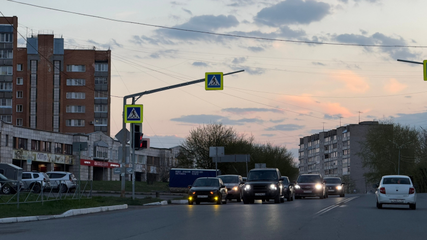 Раньше автомобиль был покупкой на годы, теперь — расходником. Что происходит с рынком и стоит ли игра свеч