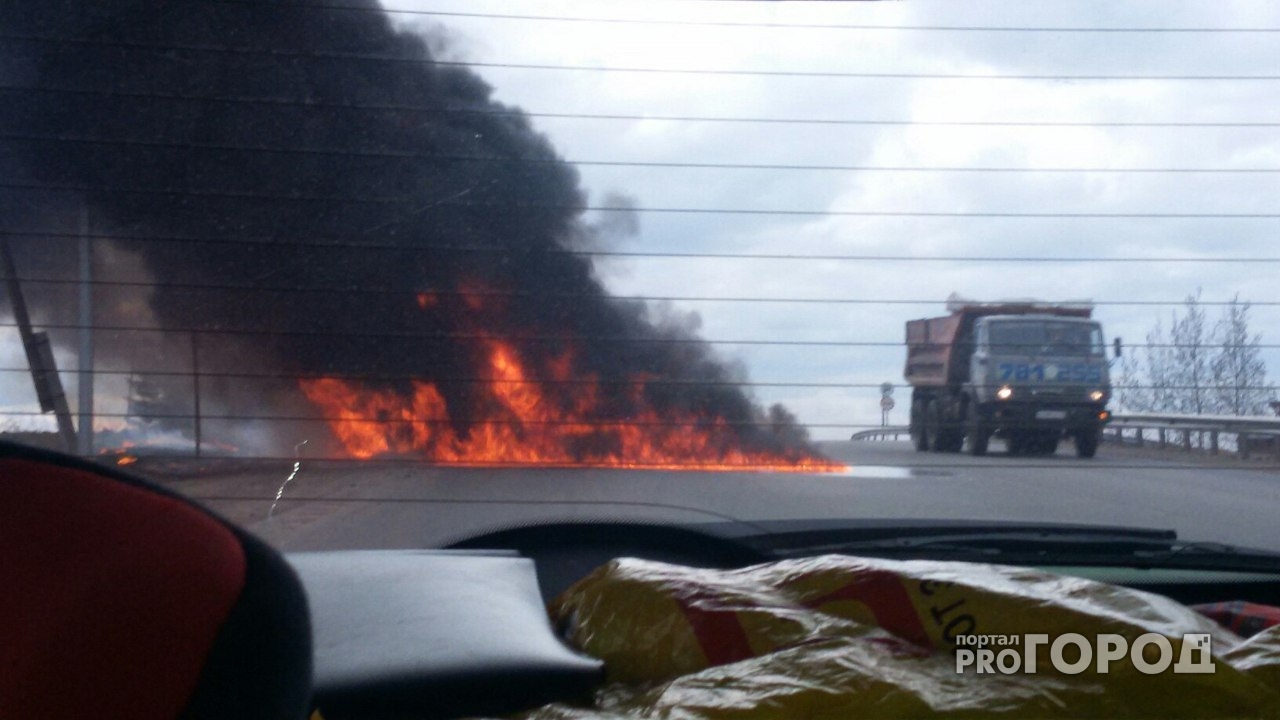 В Чепецком районе на трассе сгорел большегруз