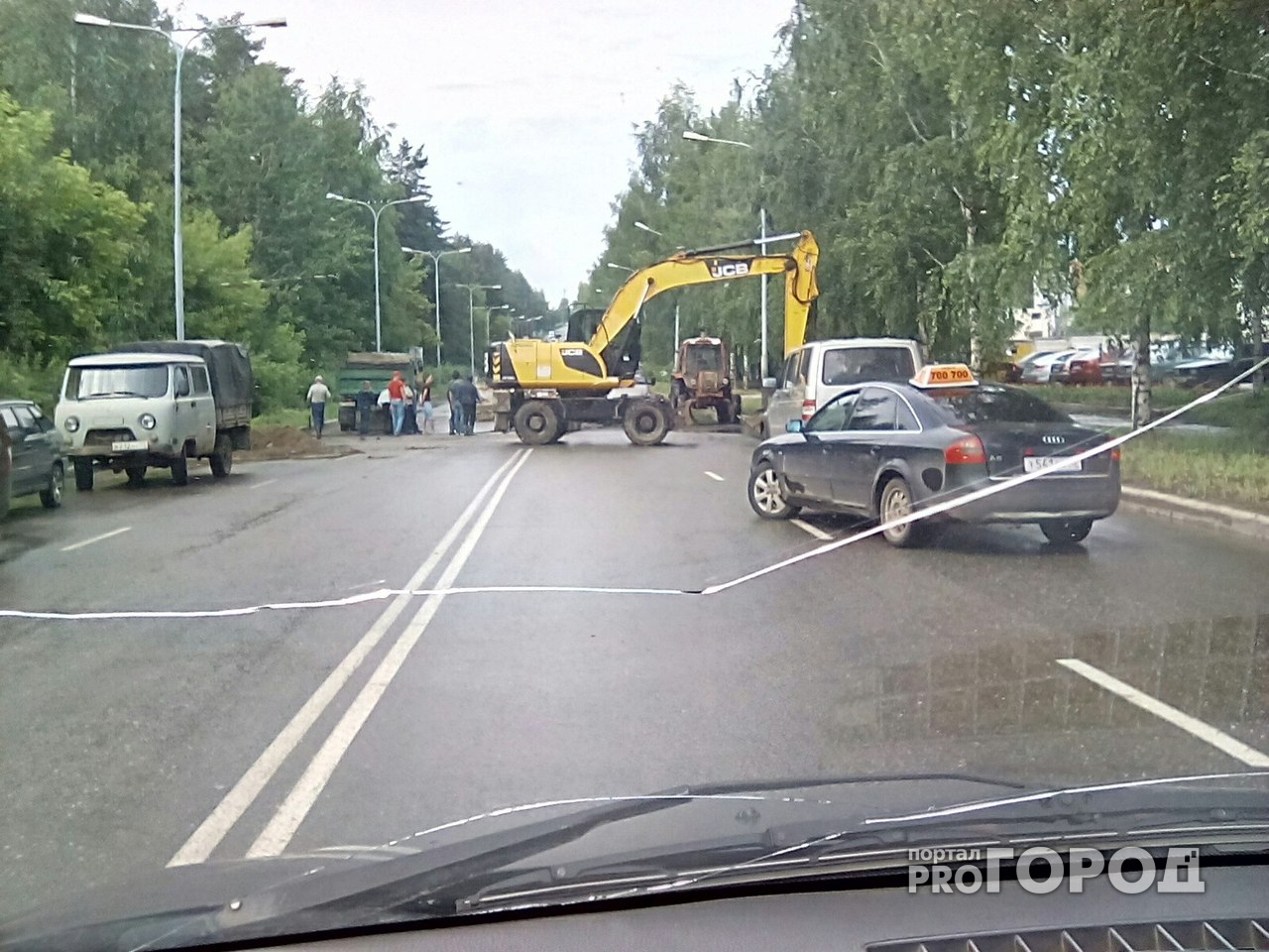 В Кирово-Чепецке из-за коммунальных работ перекрыли центральную улицу