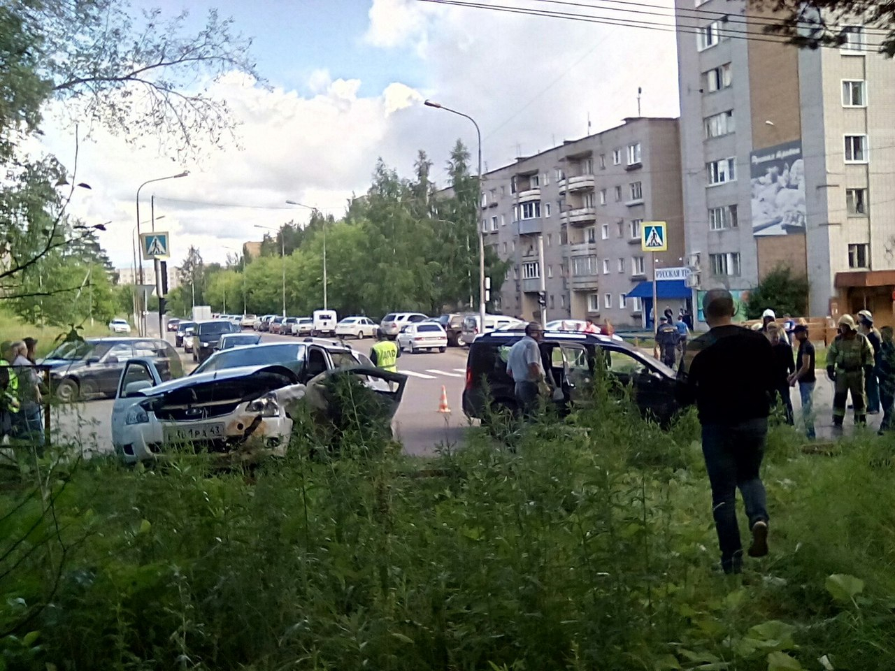 Приятель пострадавшего в ДТП на Ленина водителя ищет очевидцев аварии