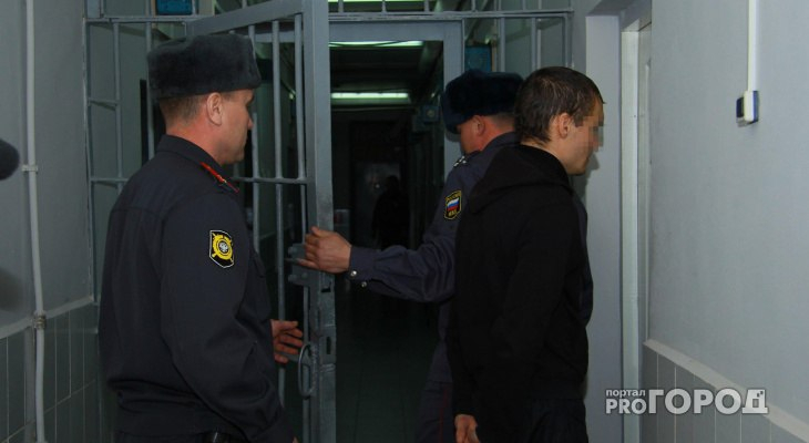 В Кирово-Чепецке осудили пару, которая ворвалась в дом к пожилым женщинам