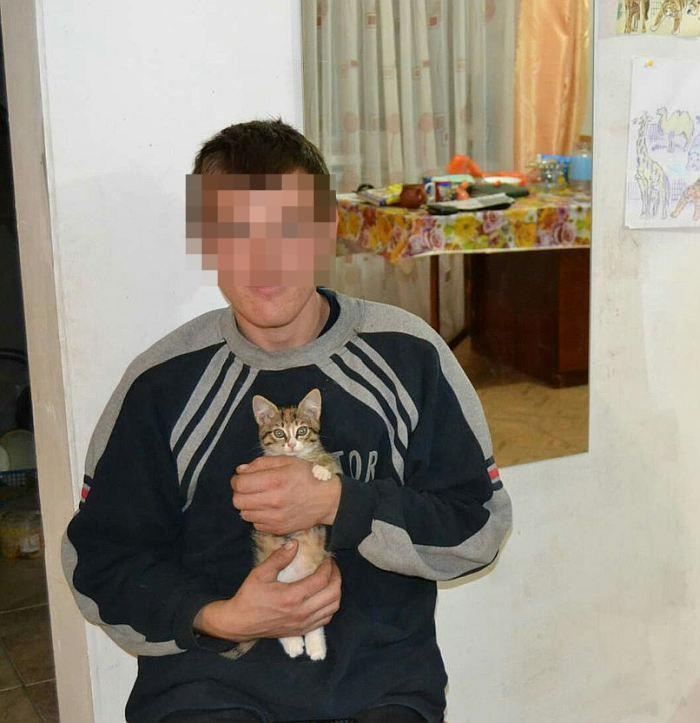 В Кировской области парня, погибшего в ДТП, не могут месяц похоронить